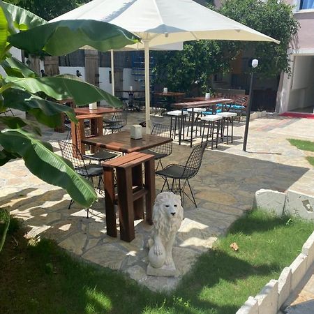 Mavi Butik Apart Cesme Bagian luar foto