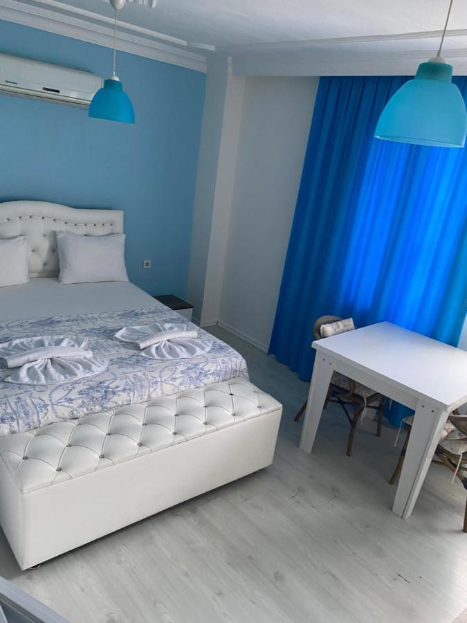 Mavi Butik Apart Cesme Bagian luar foto