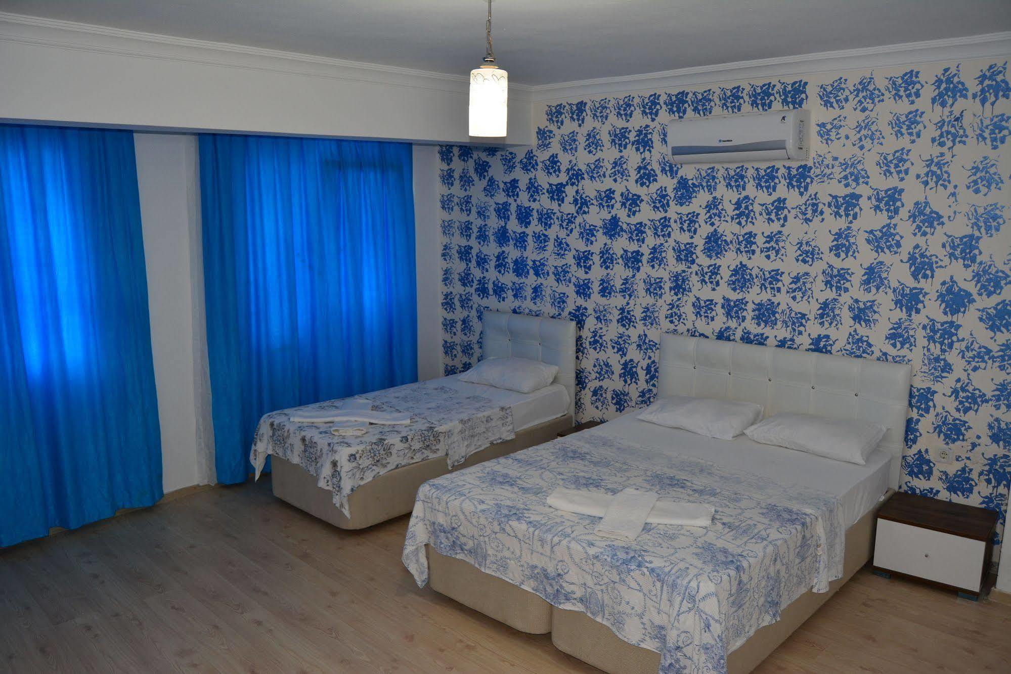Mavi Butik Apart Cesme Bagian luar foto